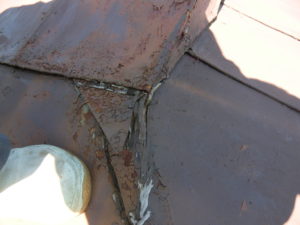 雨漏り修理（屋根の重ね葺き）　富士見町